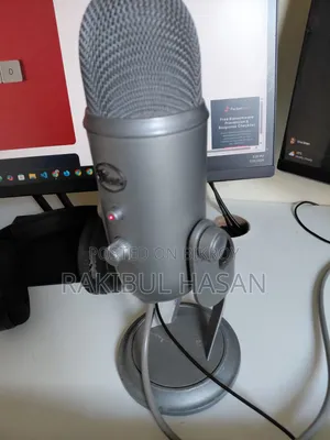Blue Yeti Microphone (USB)