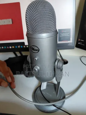 Blue Yeti Microphone (USB)