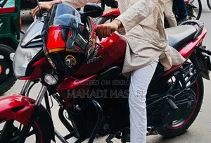 New Honda CB 2016 Red