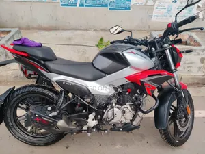 New Hero Xtreme 125R 2025 Red