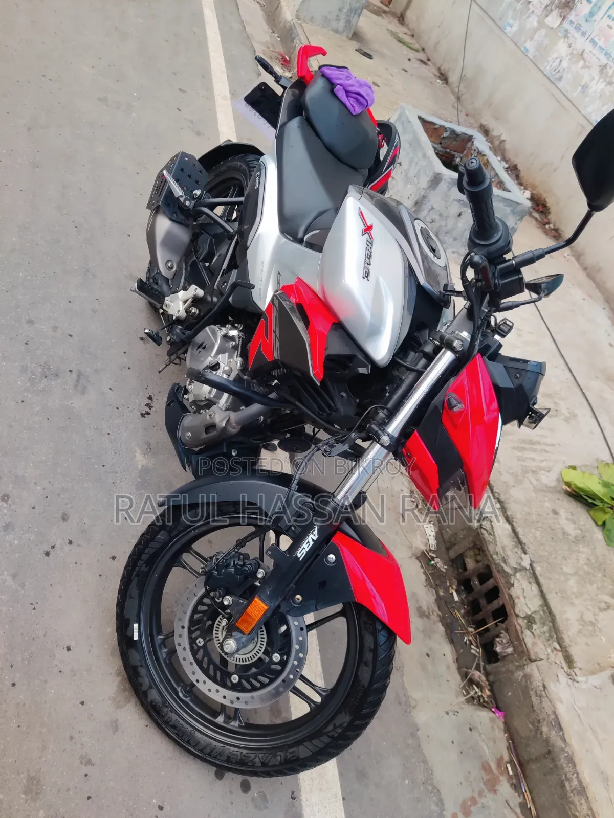 New Hero Xtreme 125R 2025 Red