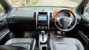 New Nissan X-Trail 2.0 Petrol XE 2012 Black