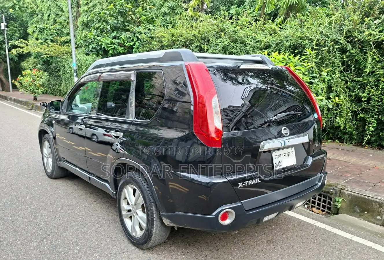 New Nissan X-Trail 2.0 Petrol XE 2012 Black