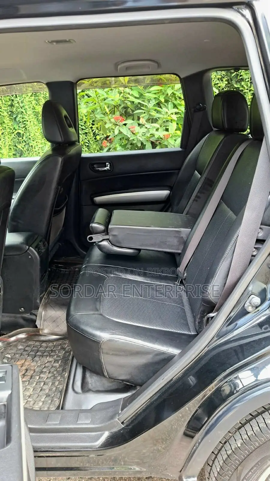 New Nissan X-Trail 2.0 Petrol XE 2012 Black