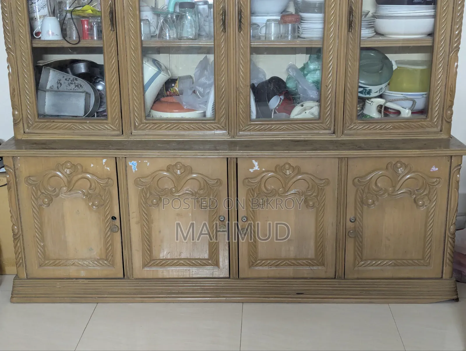 Large Showcase