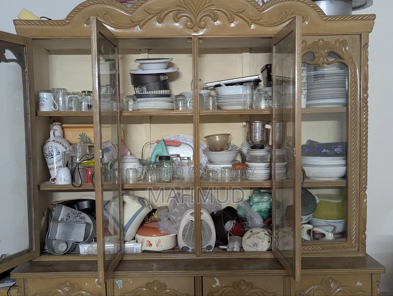 Large Showcase
