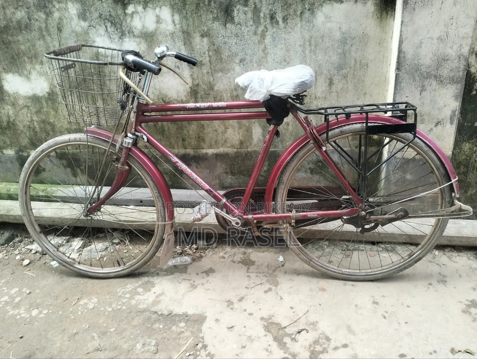 একটি ইন্ডিয়ান হিরো সাইকেল বিক্রী করা হবে।