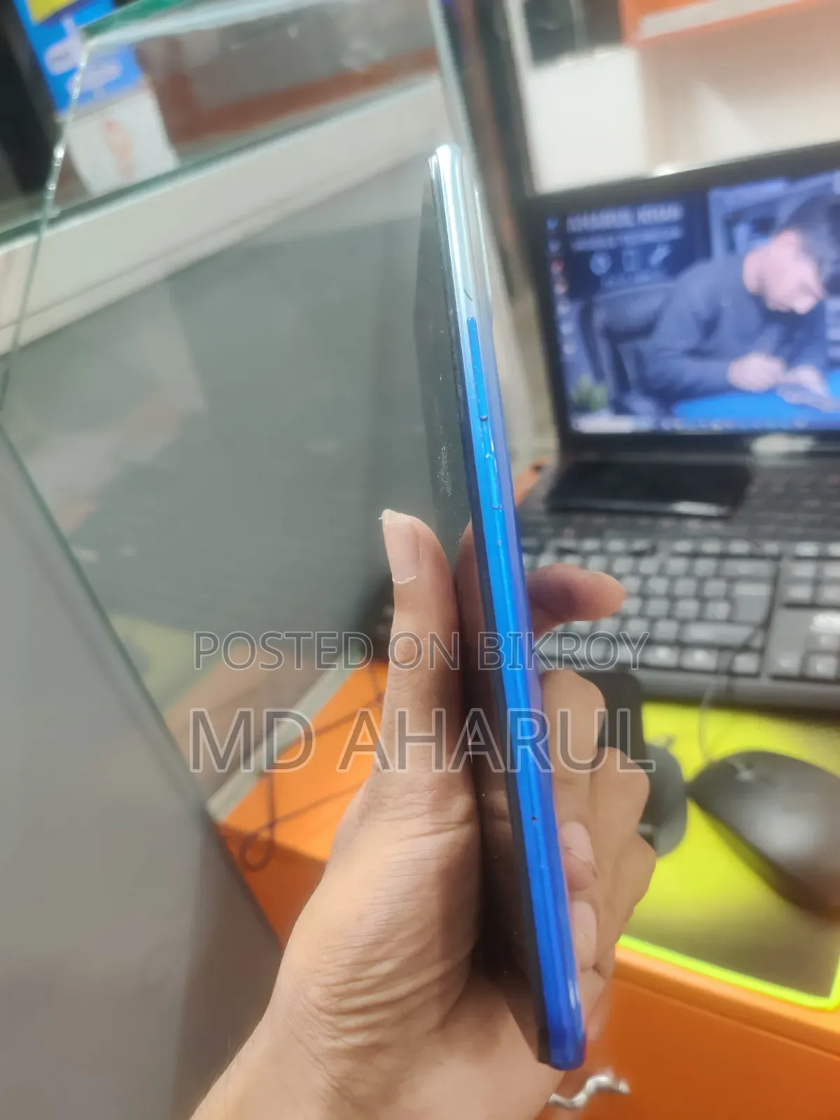 ইনফিনিক্স হট ১১ প্লে ৬৪ জিবি ব্রোঞ্জ