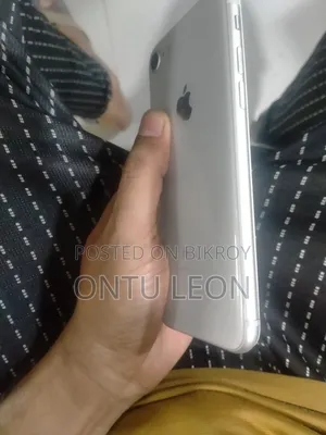 অ্যাপল আইফোন ৮ ৬৪ জিবি সাদা