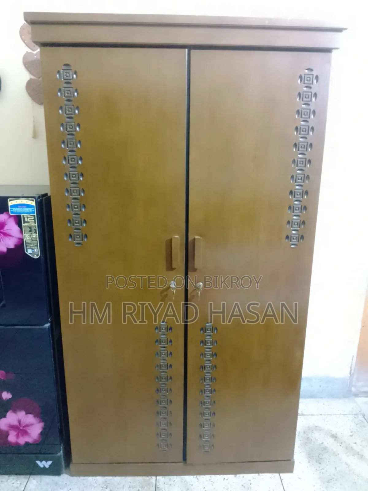 আলমিরা বিক্রি হবে