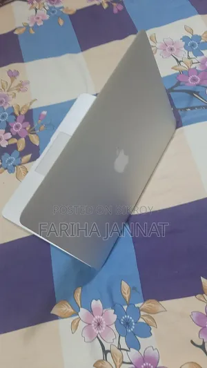 Laptop Apple MacBook 2015 8GB Intel Core I5 SSD 128GB