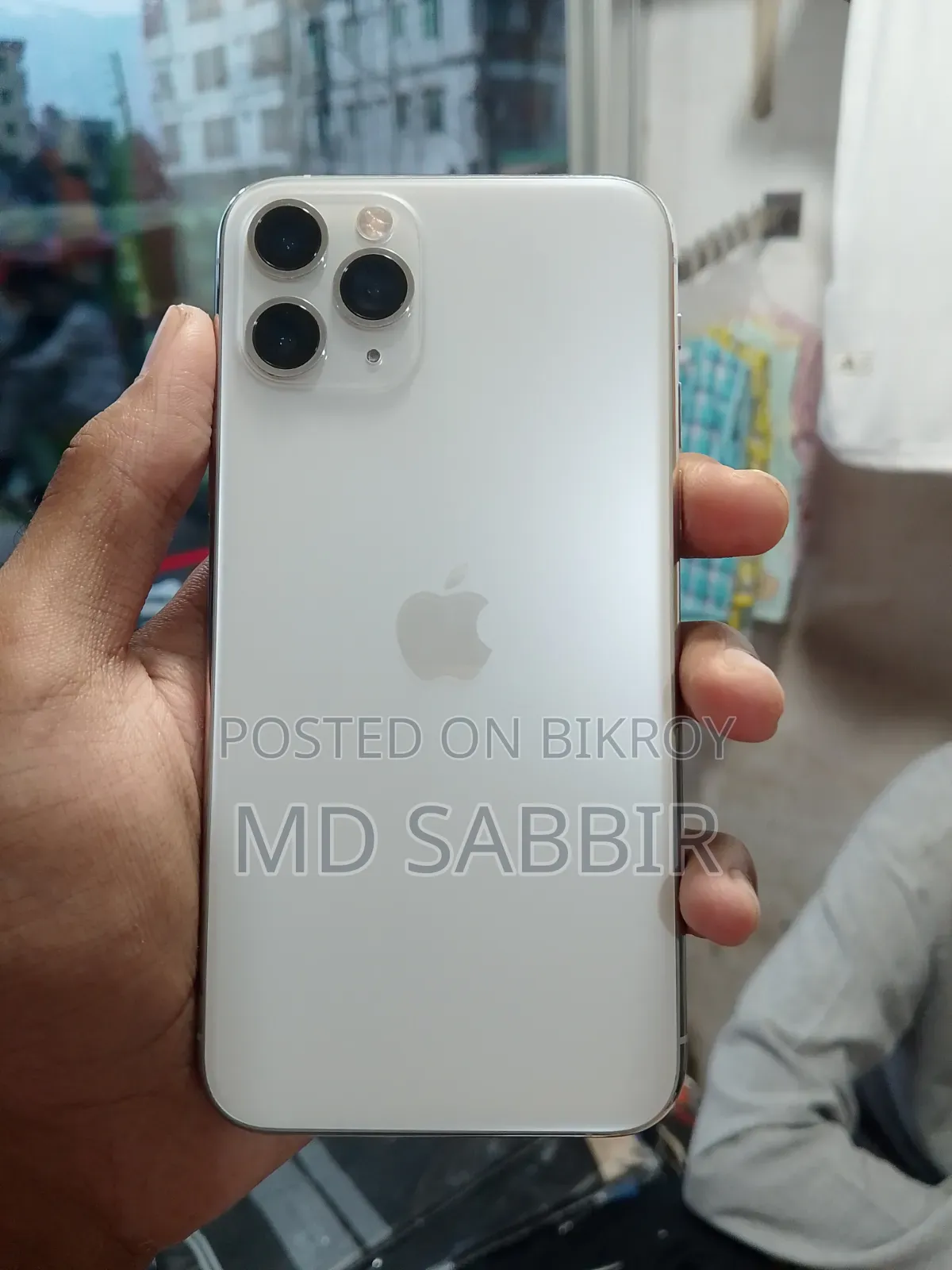 অ্যাপল আইফোন ১১ প্রো ২৫৬ জিবি সাদা