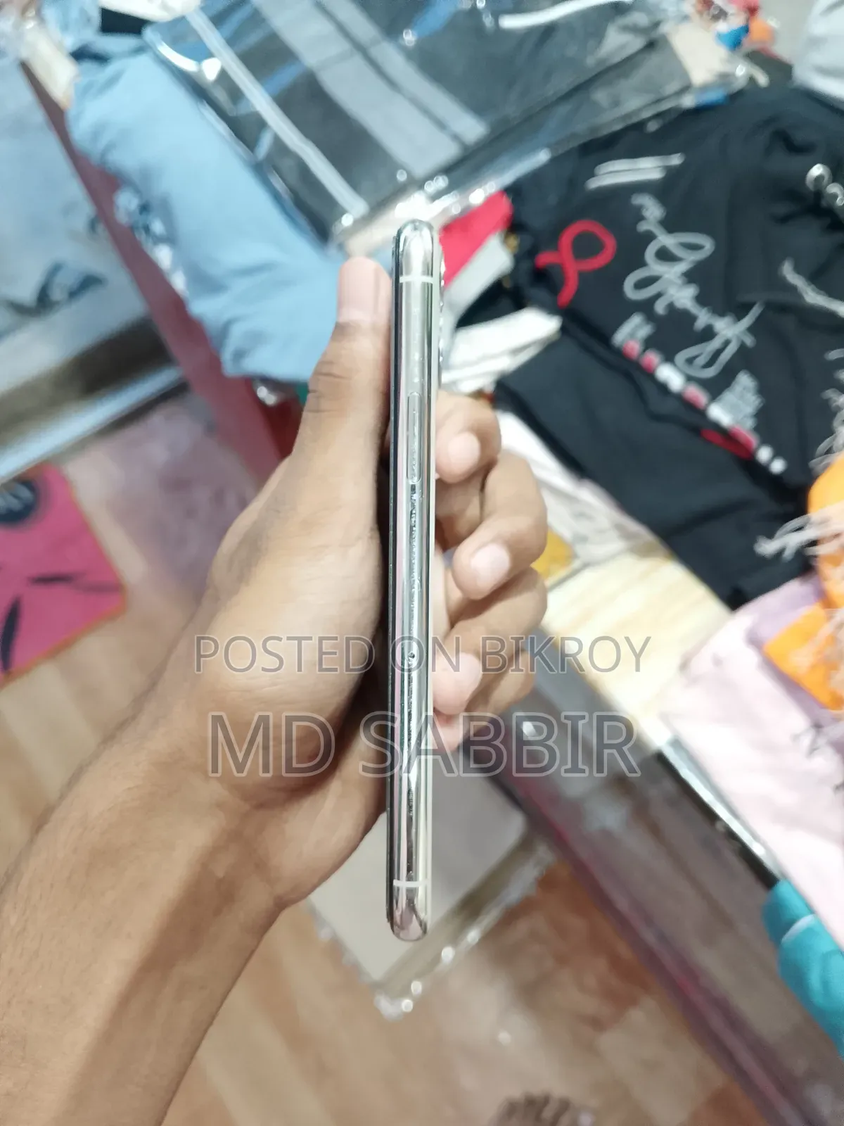 অ্যাপল আইফোন ১১ প্রো ২৫৬ জিবি সাদা