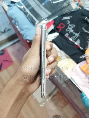 অ্যাপল আইফোন ১১ প্রো ২৫৬ জিবি সাদা