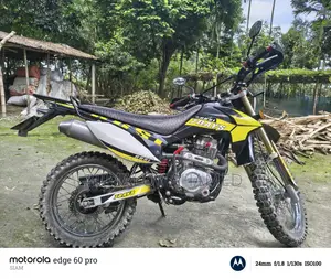 নিউ রুসি এমপি ১২৫ সার্ফ ২০২৩ ব্ল্যাক