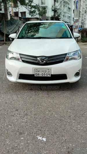 টয়োটা এক্সিও ২০১২ সাদা