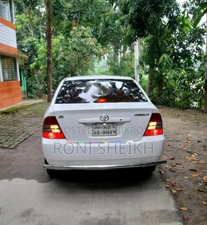Toyota Corolla 2004 White