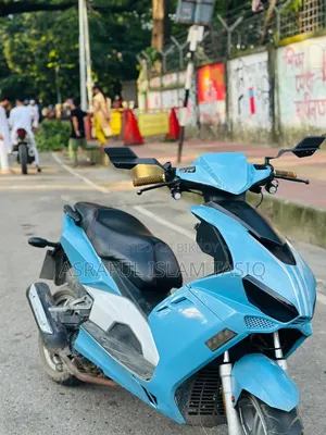 স্কুটি ১২৫ সিসি ইটালিজেট ফর্মুলা
