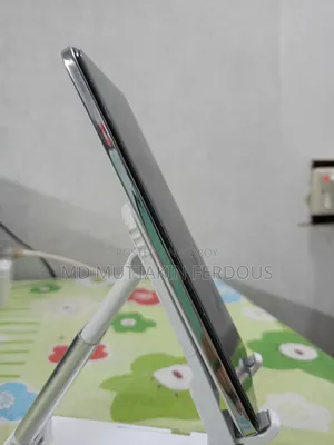 হনর ২০০ ৫১২ জিবি হোয়াইট