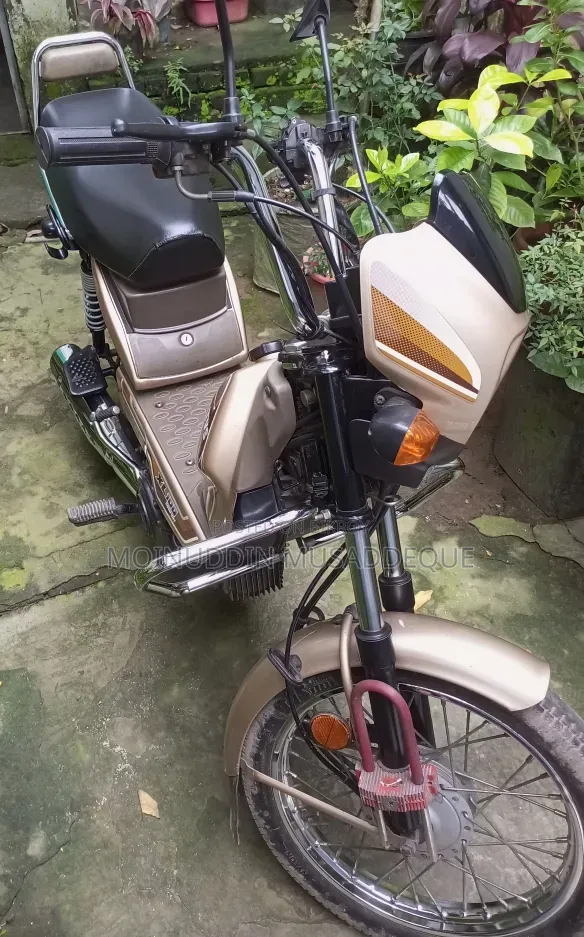 TVS XL 100 Comfort 2022 Gold