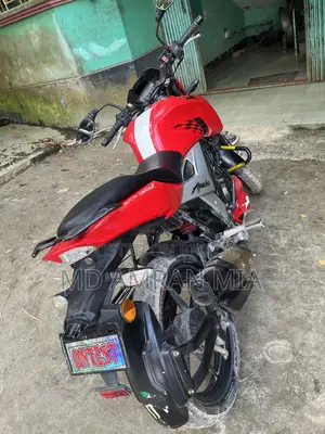 TVS Apache RTR 160 4V 2022 Red