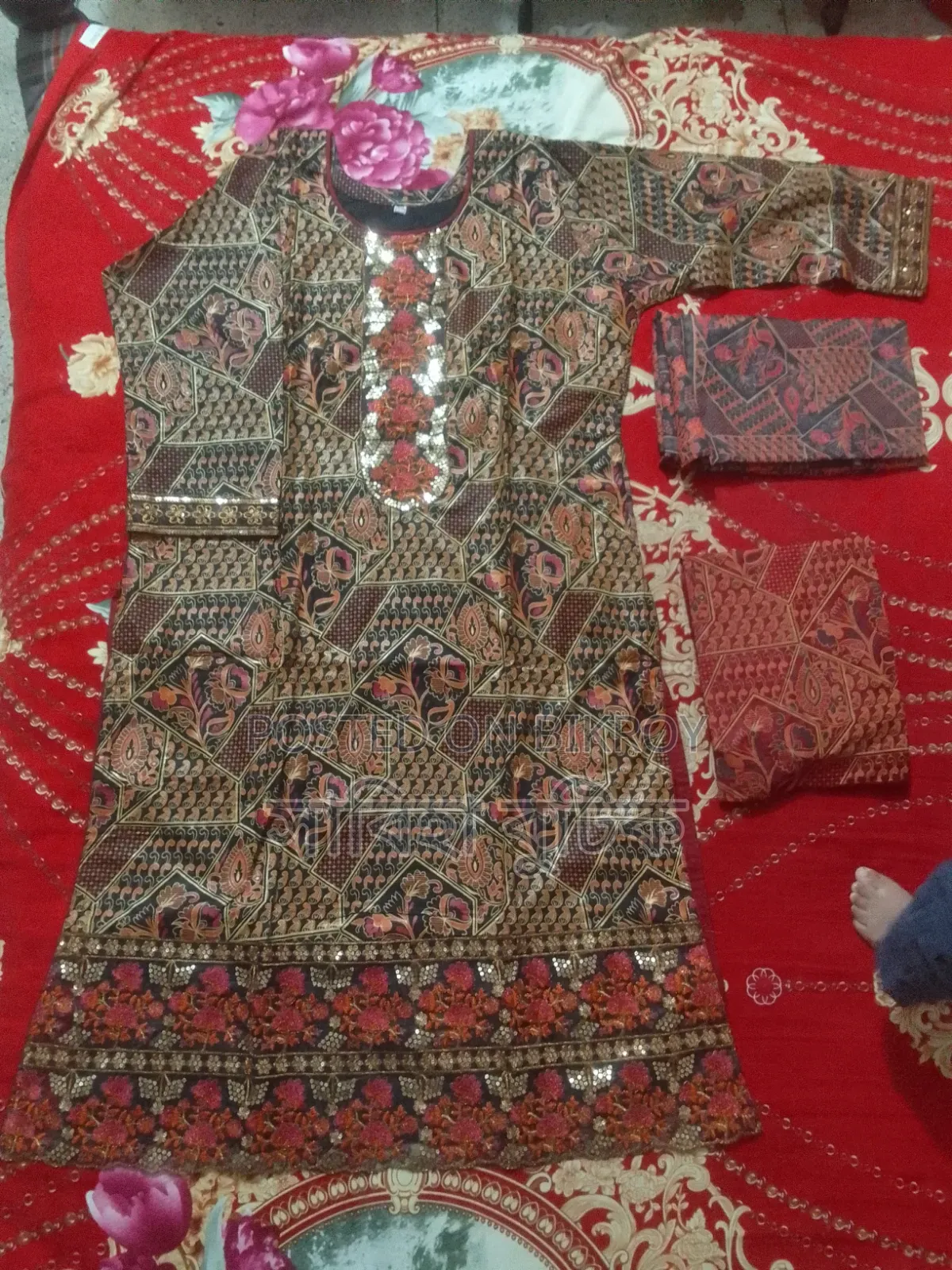 বুটিকের রেডিমেড ৩ পিস