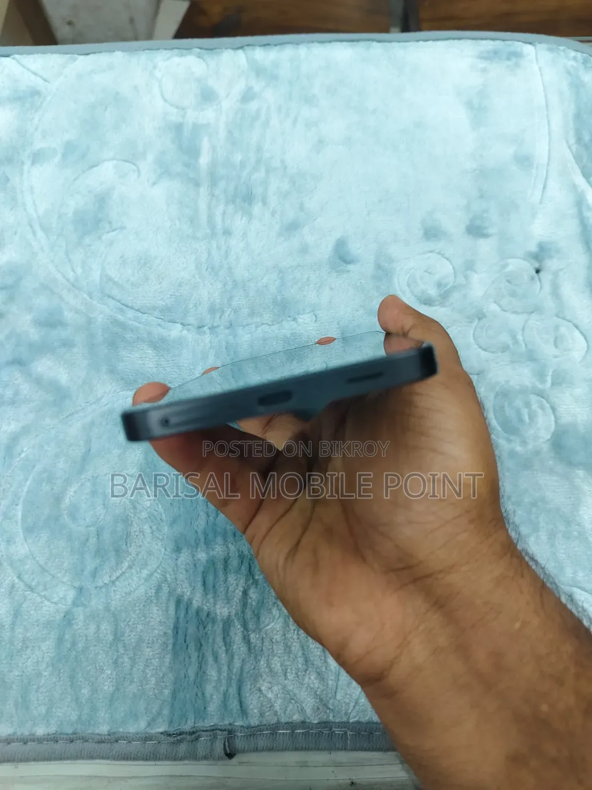 নতুন স্যামসাং গ্যালাক্সি এ৩৭ ১২৮ জিবি গ্রে