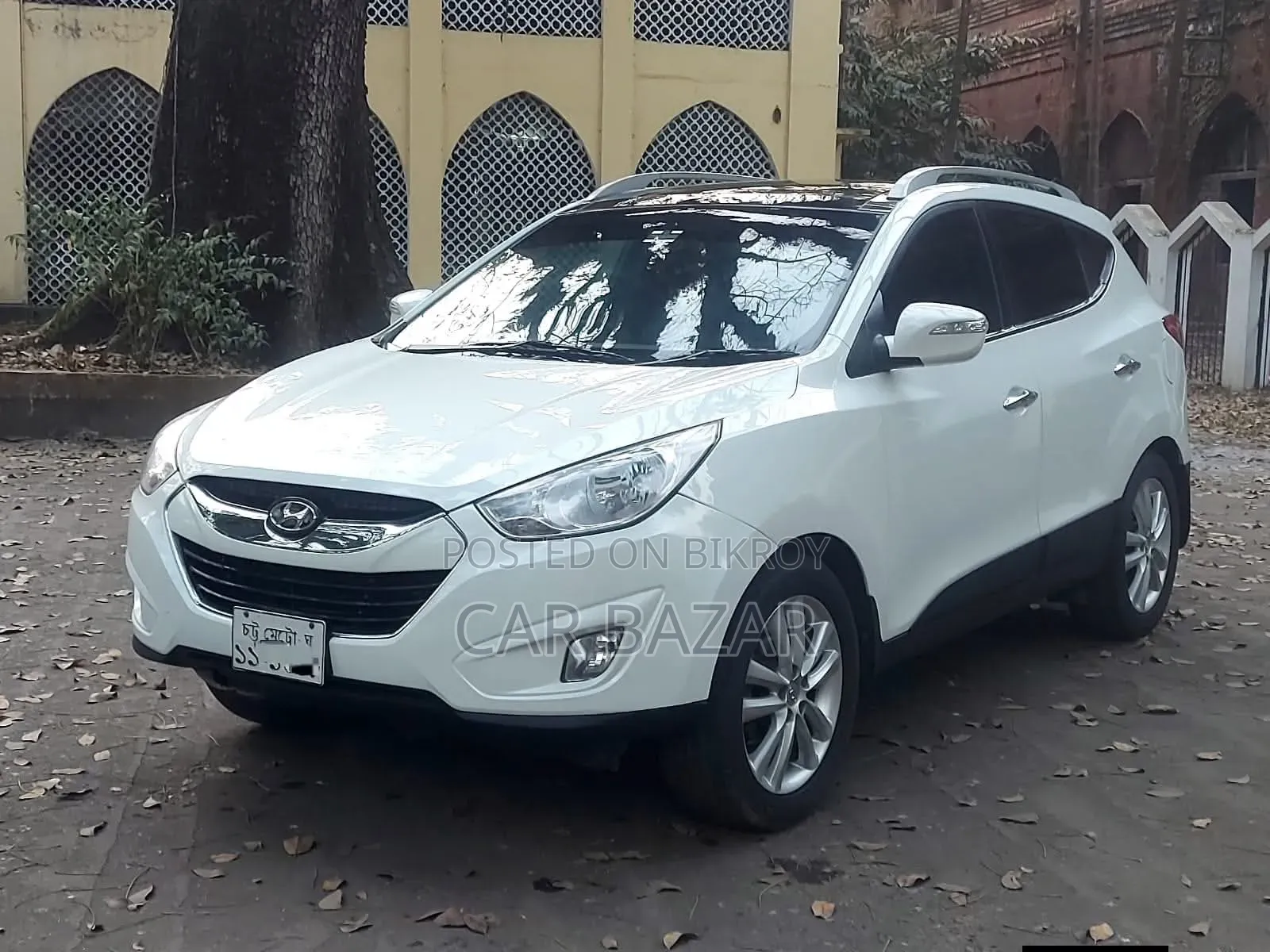 Hyundai Tucson Limited FWD 2011 White