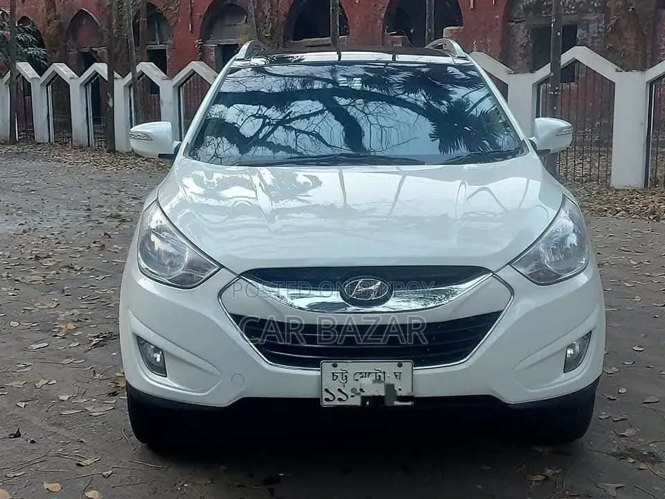 Hyundai Tucson Limited FWD 2011 White