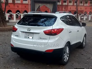 Hyundai Tucson Limited FWD 2011 White