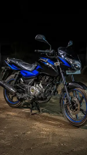 বাজাজ পালসার ১৫০ ২০১৫ নীল