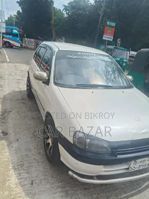 Toyota Starlet 1997 White