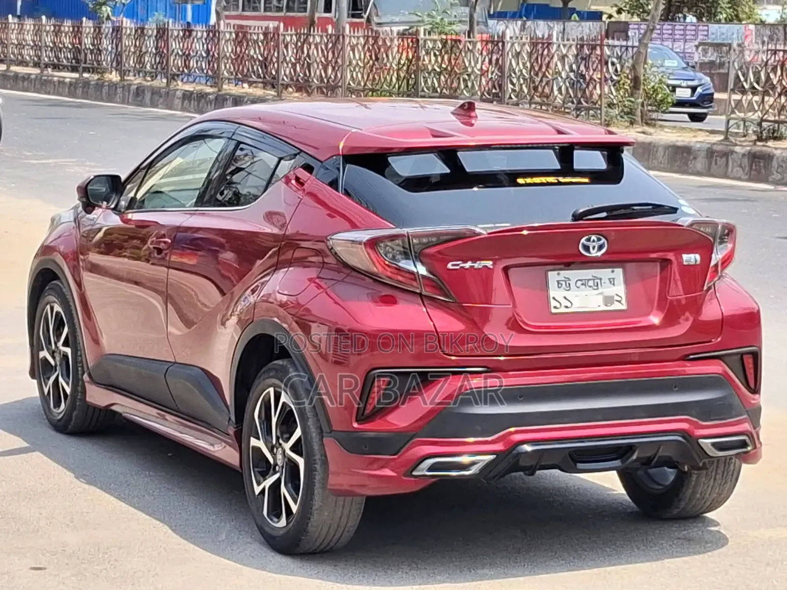 Toyota C-HR 2017 Red