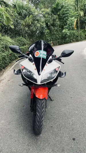 Yamaha R1 2017 White