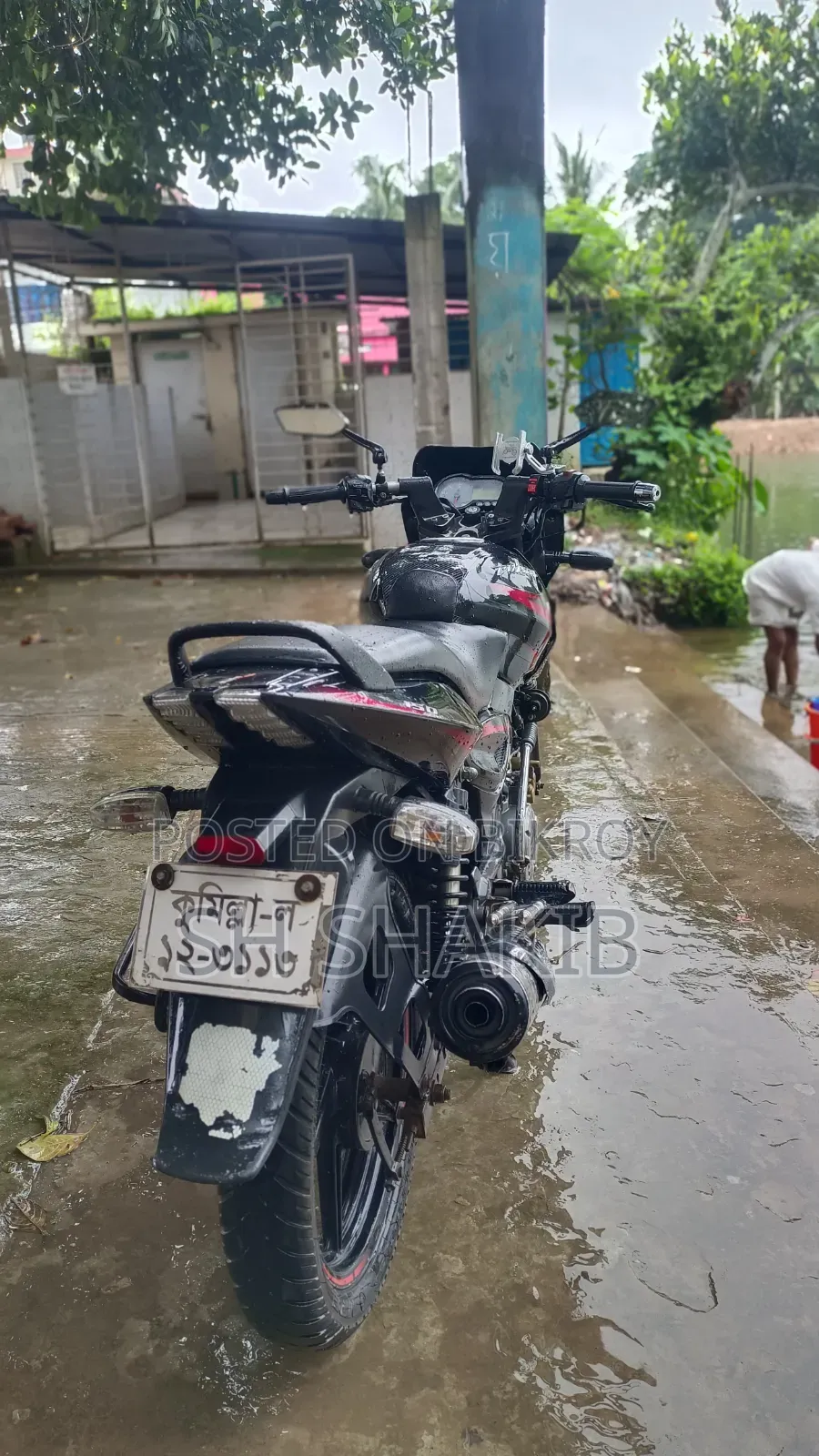 বাজাজ পালসার ১৫০ ২০১৮ ব্ল্যাক