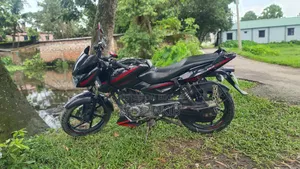 বাজাজ পালসার ১৫০ ২০১৮ ব্ল্যাক