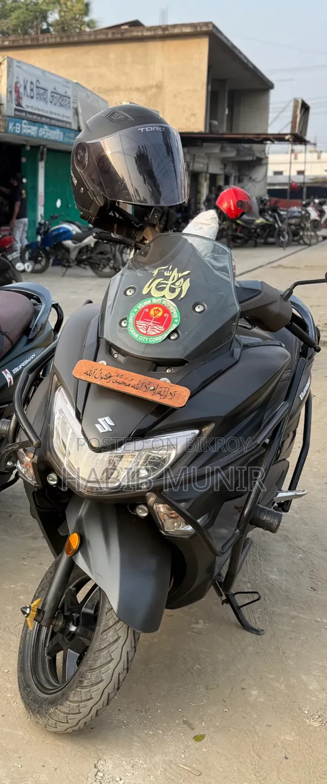 Suzuki Burgman 125 2023 Black