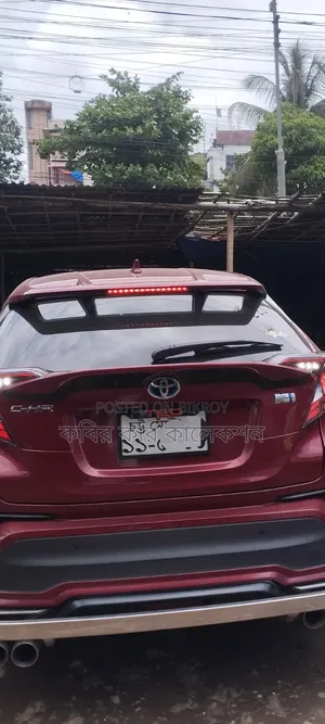 Toyota C-HR 2018 Maroon