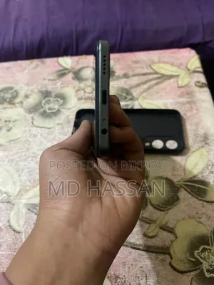 Vivo Y17s 128 GB Silver