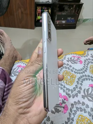 Samsung Galaxy S22+ 5G 128 GB White