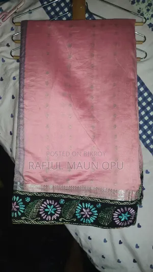 শাড়িগুলো বিক্রি হবে একদম সূলভ মূল্যে