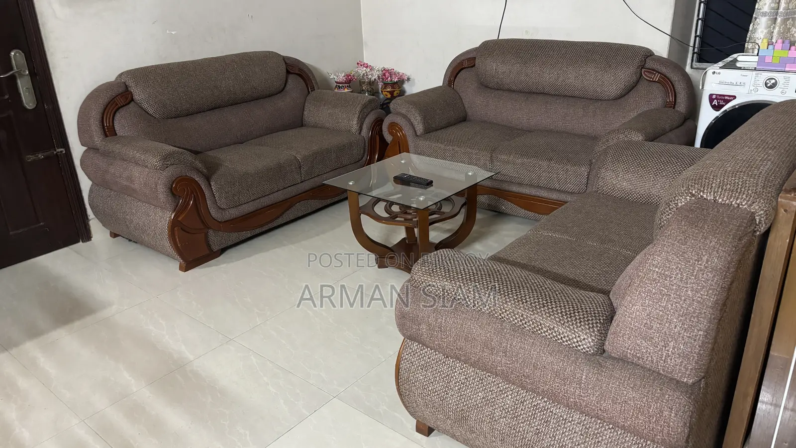 Sofa Sets With Central Table
