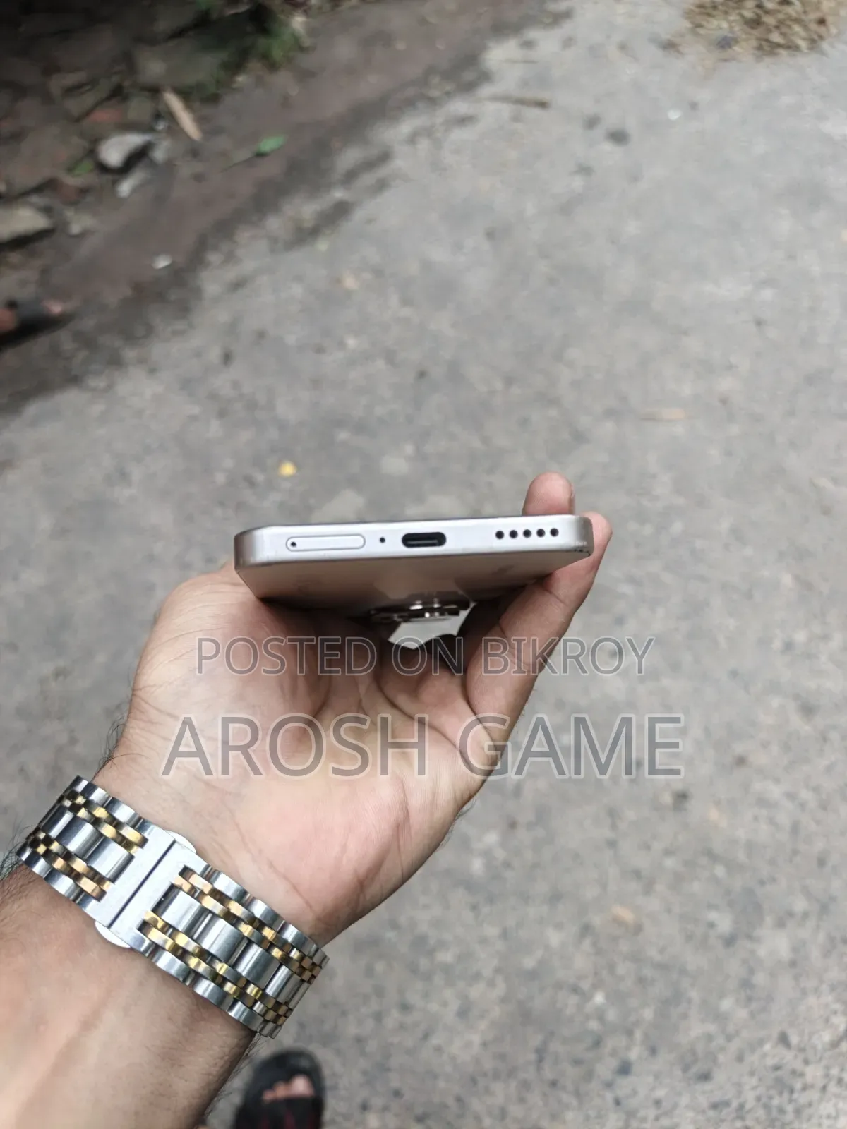 নতুন অনর ৪০০ ৫১২ জিবি