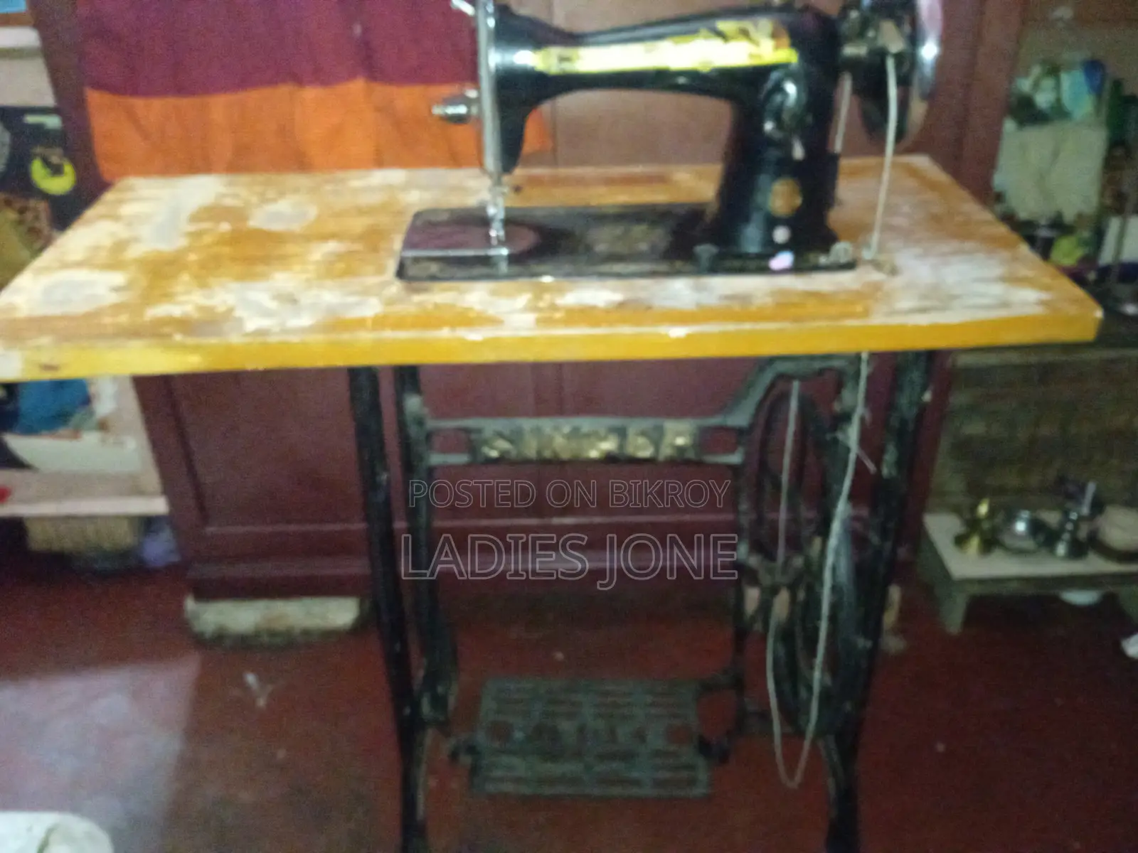 সেলাই মেশিন