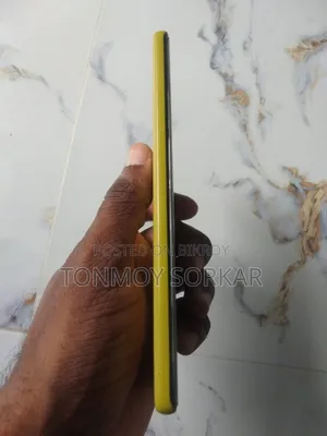 মোটরোহলা মোটো জি৮৫ ২৫৬ জিবি হলুদ