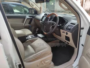Toyota Land Cruiser Prado 2017 Pearl