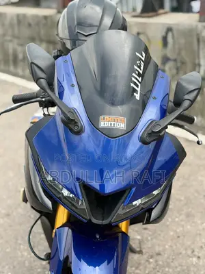 ইয়ামাহা আর১৫ ভি৩ ২০২০ ব্লু