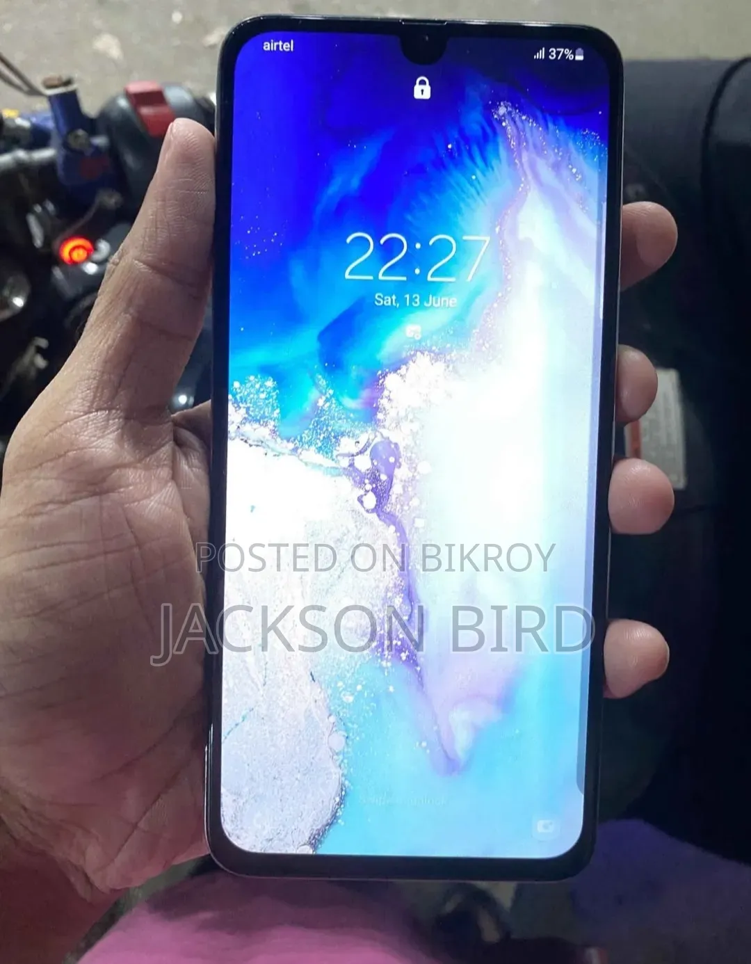 স্যামসাং গ্যালাক্সি এ৫০ ৬৪ জিবি সাদা