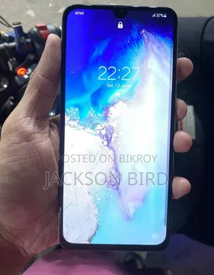 স্যামসাং গ্যালাক্সি এ৫০ ৬৪ জিবি সাদা