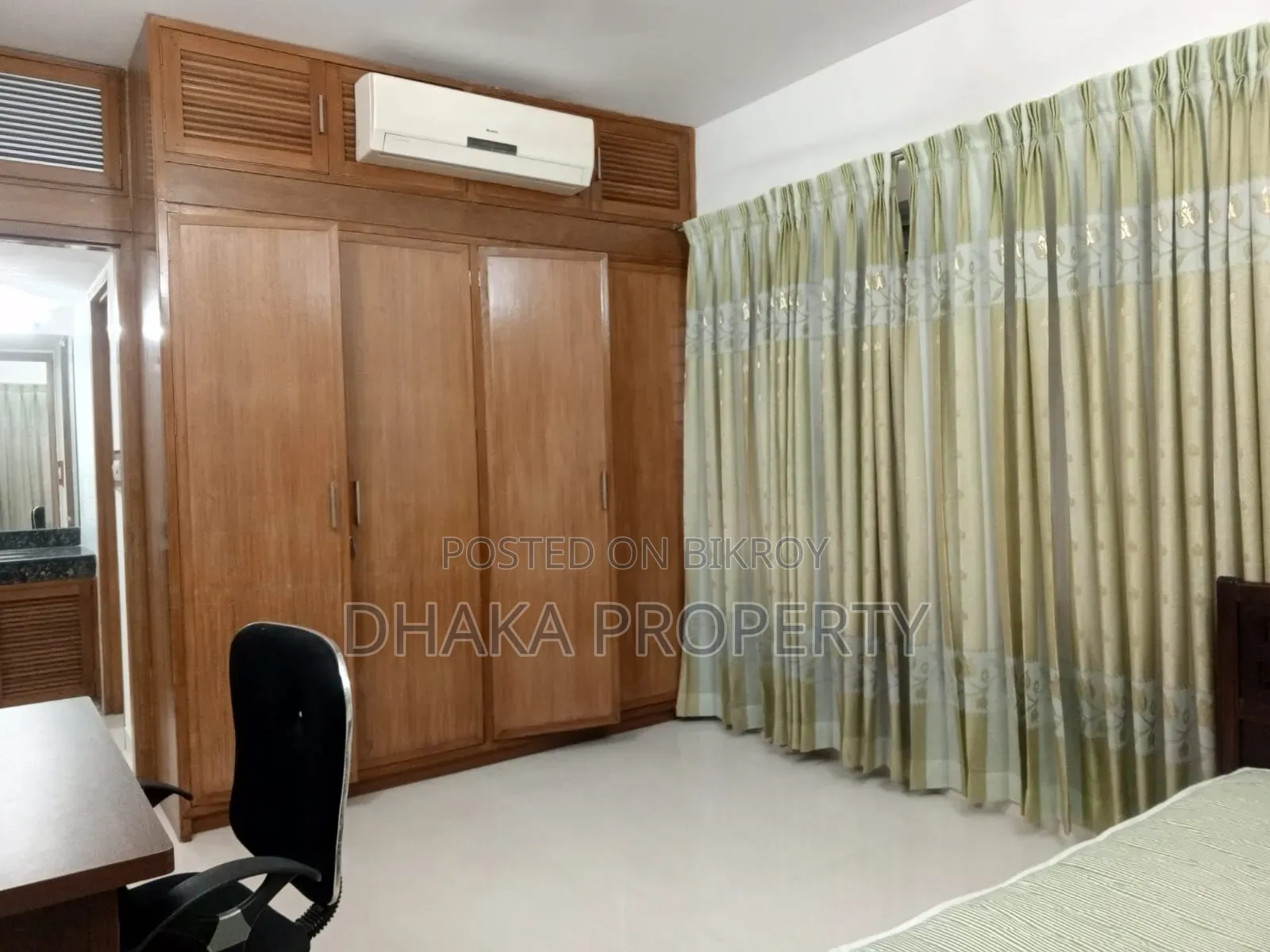 গুলশানে ভাড়ার জন্য আসবাবপত্রসহ ৩ বেডরুমের অ্যাপার্টমেন্ট